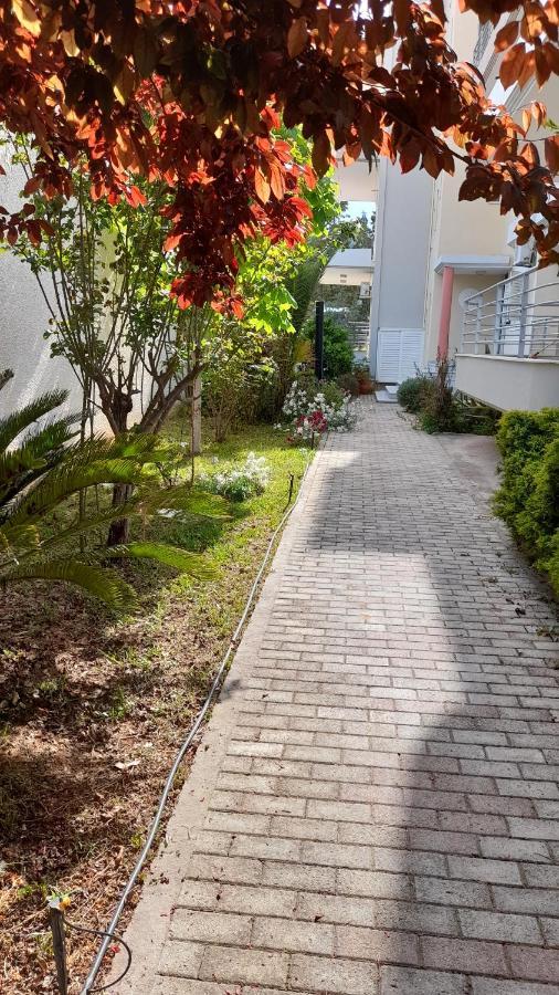 Paralia Akratas Akrata Rose Garden Apartments I מראה חיצוני תמונה